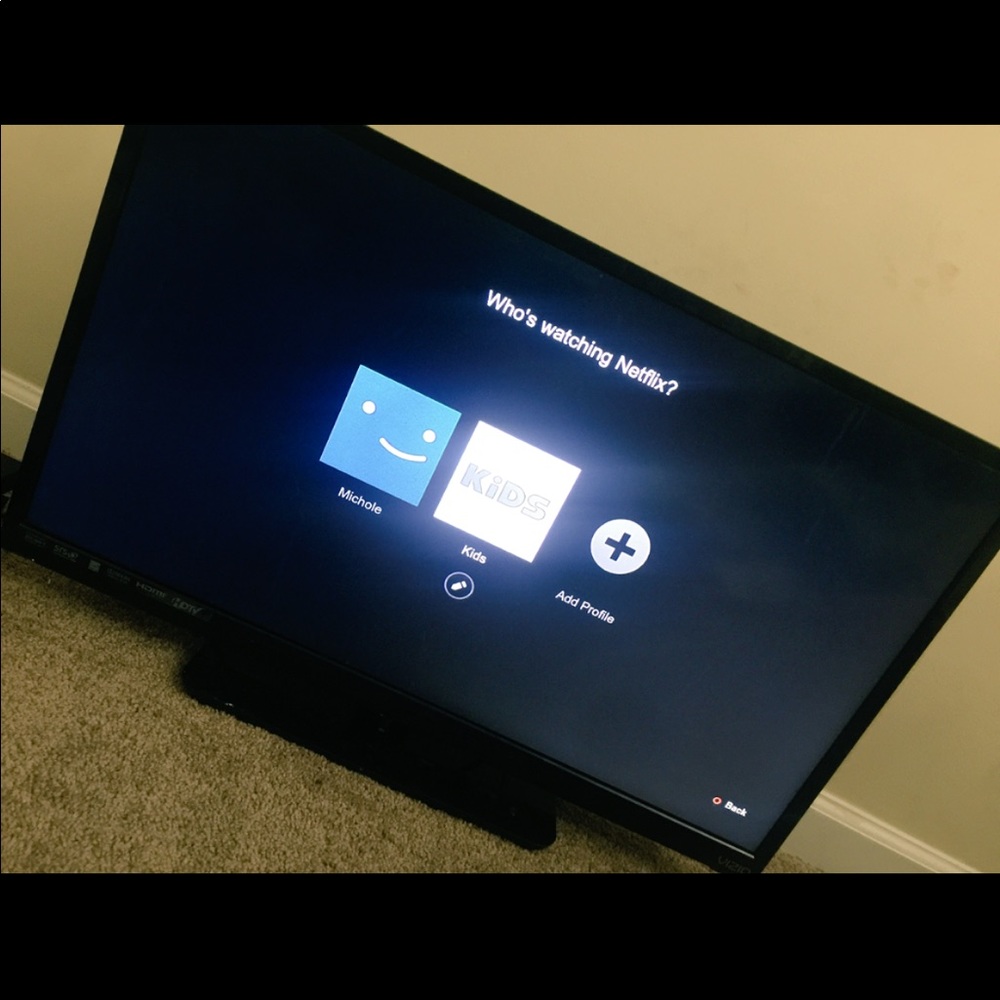 FLAT SCREEN